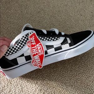NEVER worn vans TWo FREE SHIRTS WITH PURCHASE